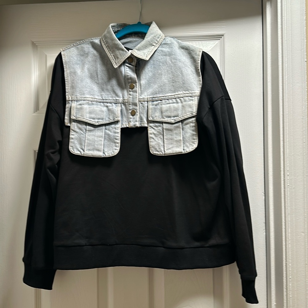 Black hoodie with jeans vest